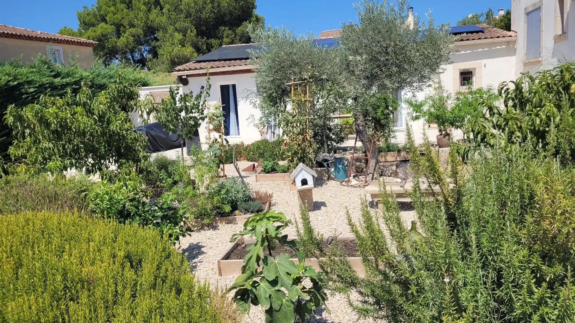 Appartement Maisonnette Avec Piscine La Picholine Châteaurenard France